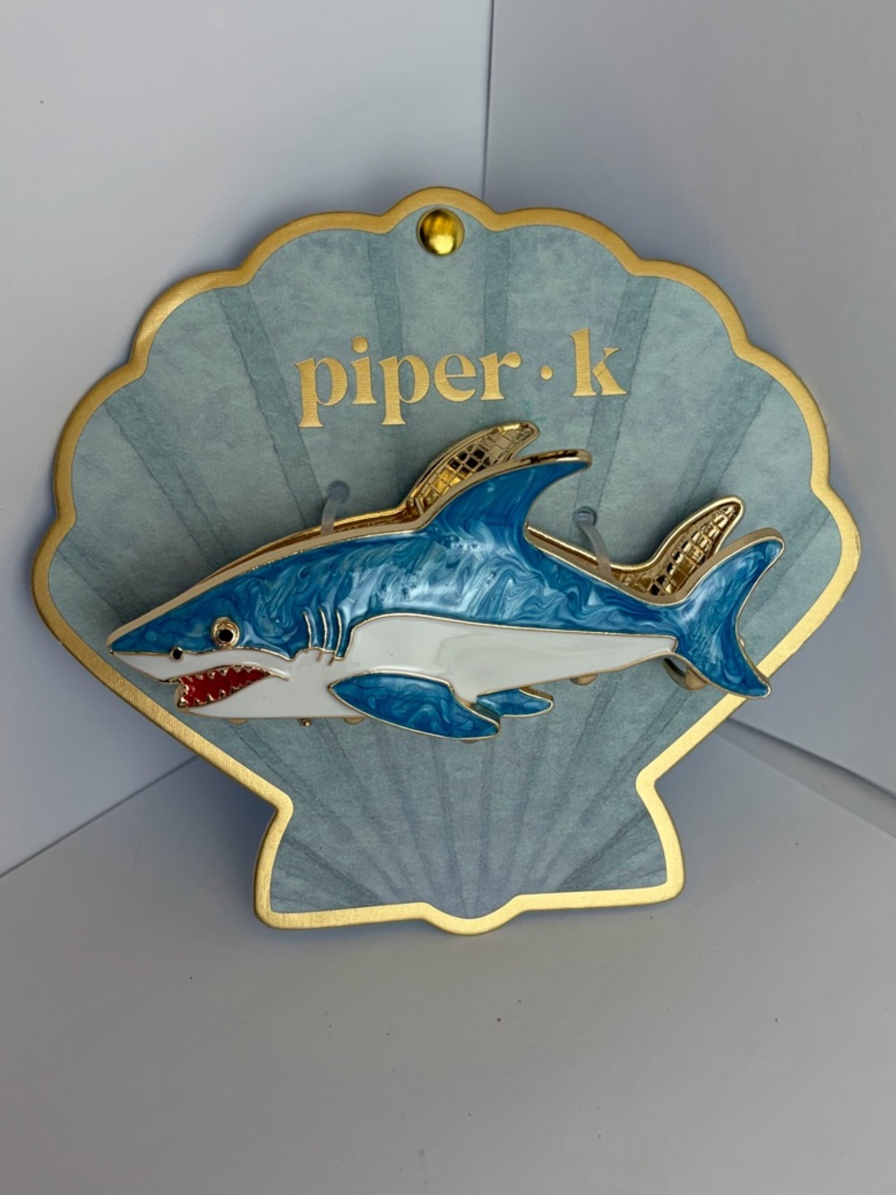 NWT ⚜️🦈⚜️ Piper K Hand Painted Shark Metal Hair claw Clip - Picture 2 of 7
